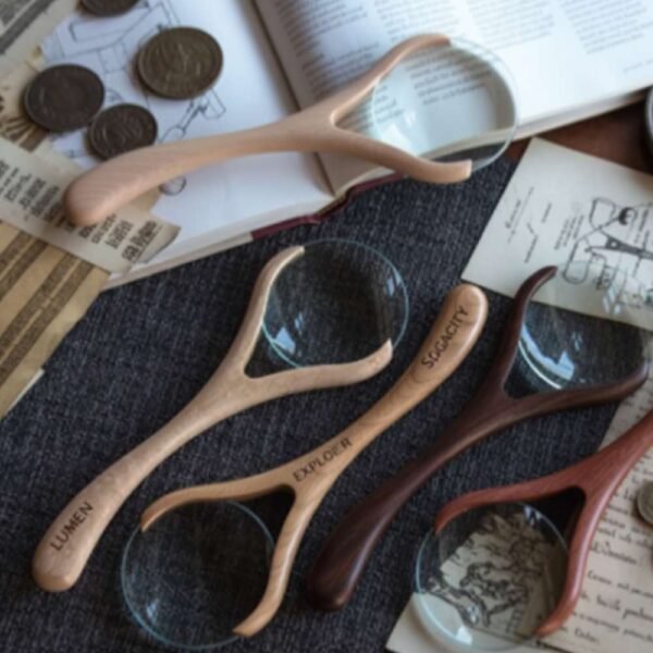 Handheld Reading Magnifier